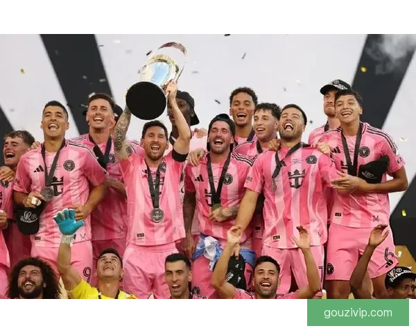 梅西助攻双响创纪录 迈阿密国际3-1温哥华白浪队史首冠荣耀时刻